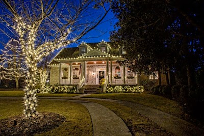 Custom Illuminations | Holiday Light Installers