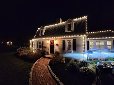 Merry & Bright MA | Landscape & Holiday Lighting